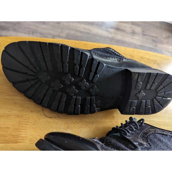 PreLOVEd| Black Leather Mens Wingtip Oxford| 'like" Dolce & Gabbana - Picture 4 of 4